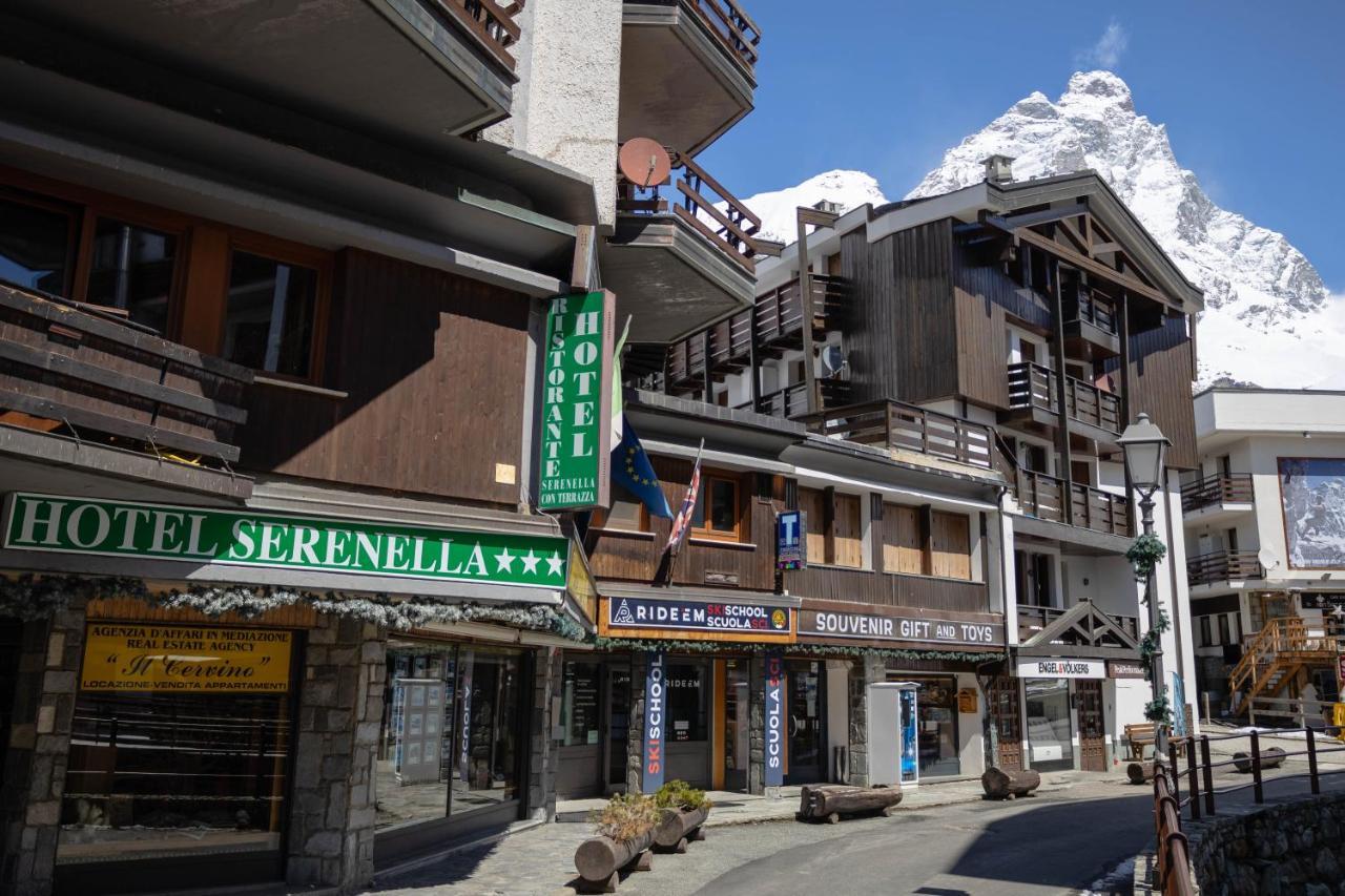 Hotel & Ristorante Serenella 布勒伊-切尔维尼亚 外观 照片